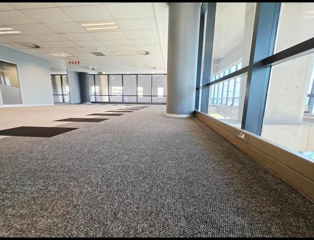 BUSINESS PROPERTY TO RENT IN MENLYN
